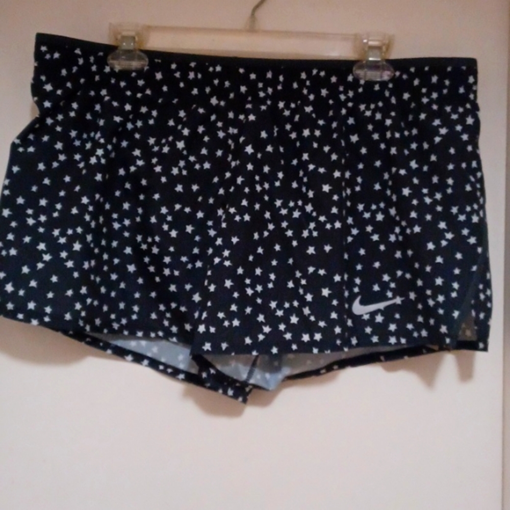 ❤️NEW Nike White Stars Pattern Running Shorts Size XL